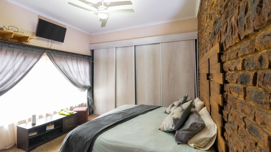 5 Bedroom Property for Sale in Cashan North West